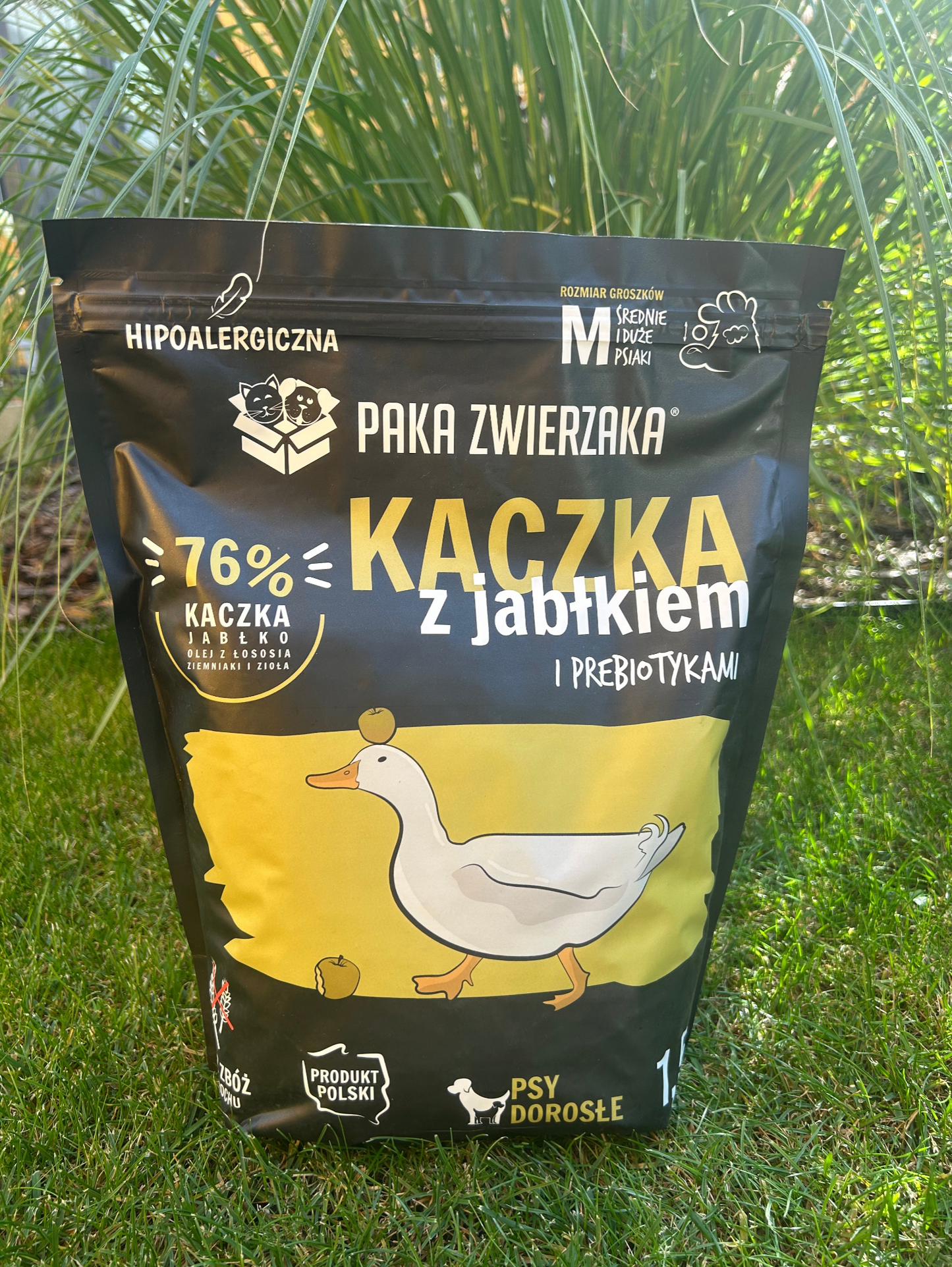 Karma sucha Kaczka z jabłkiem "M" 1,5 kg